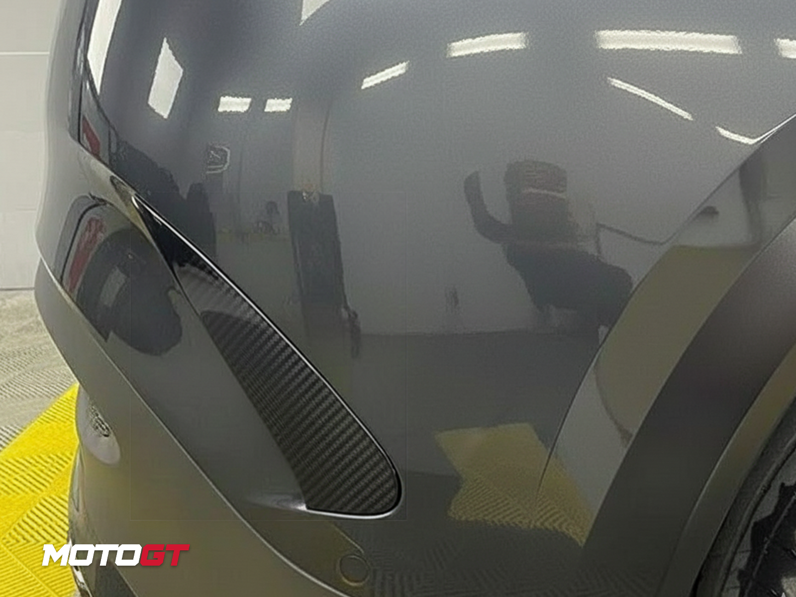 غطاء المصد الخلفي لسيارة GLE كلاس — 3